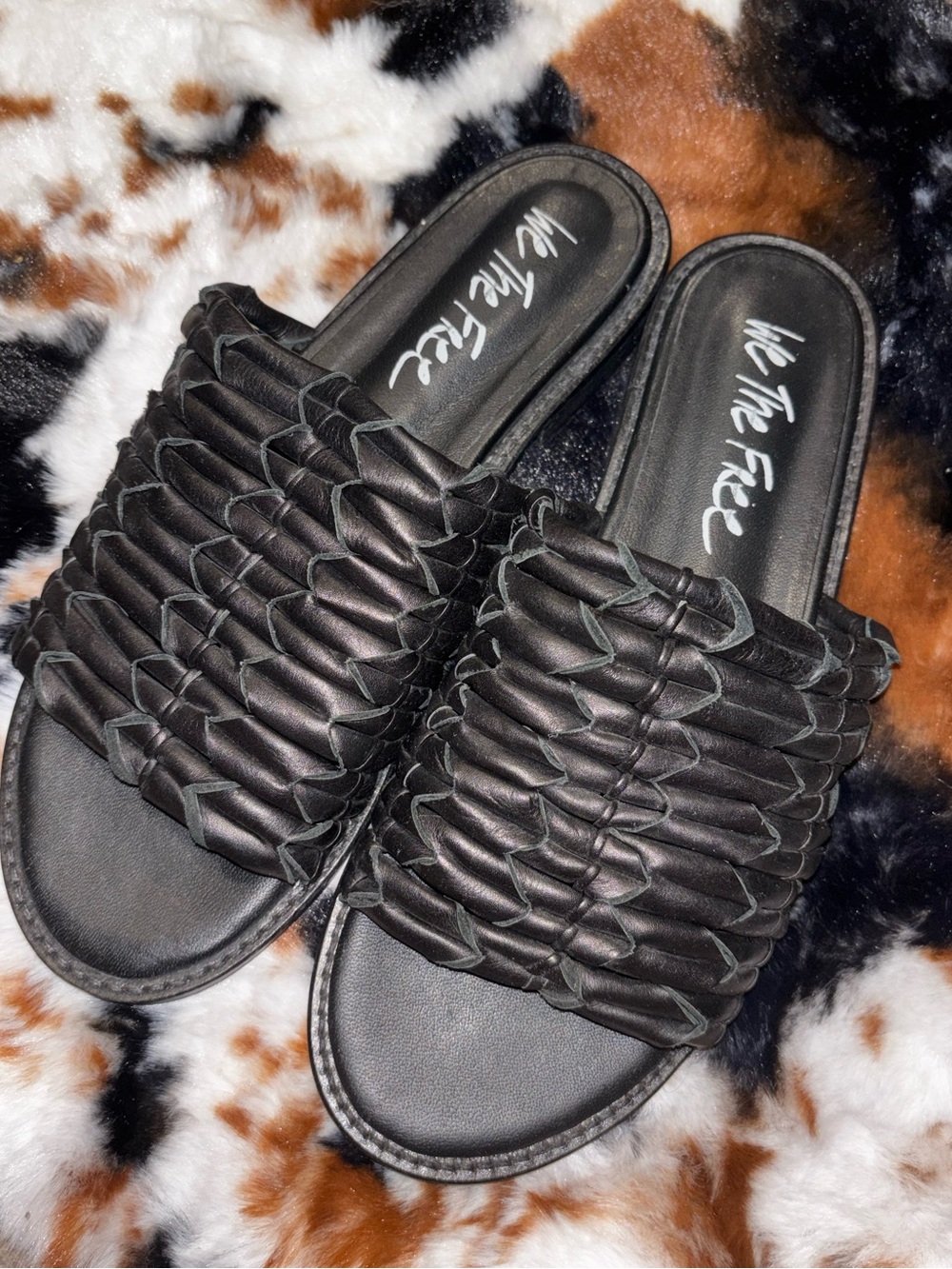 We The Free Black Paloma Slides